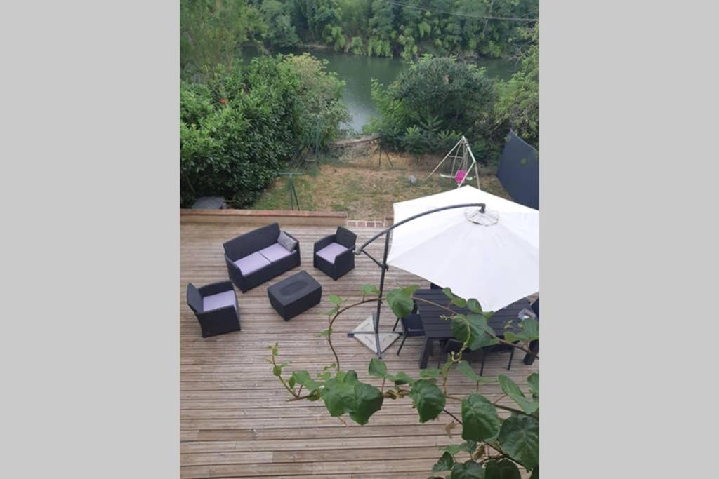 Charmant Appartement Vue Sur La Riviere. Αλμπί Εξωτερικό φωτογραφία
